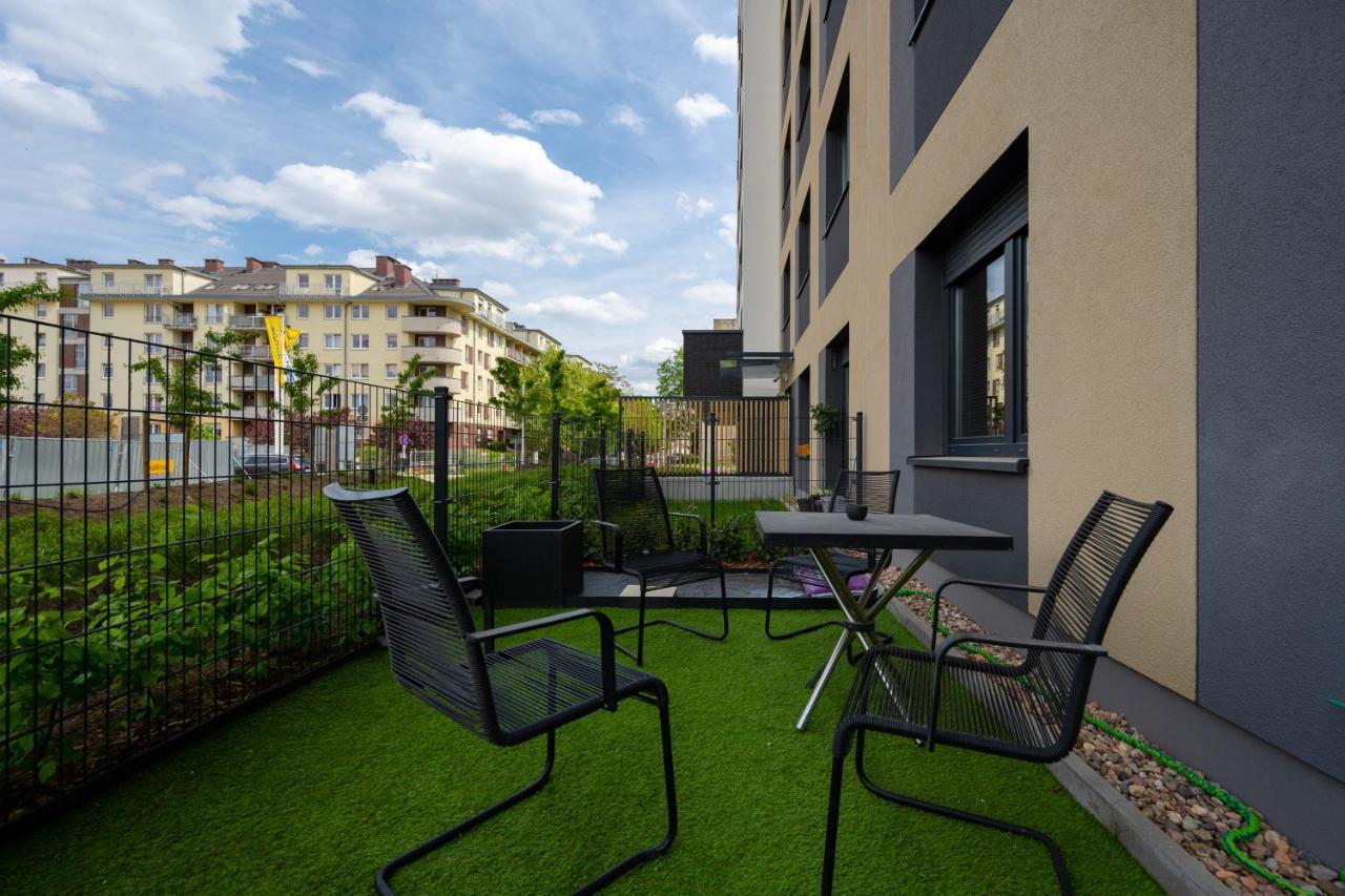 Miedziana 6 & 18 Apartment With Free Garage Wroclaw By Renters المظهر الخارجي الصورة