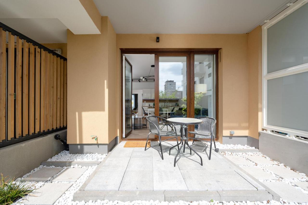 Miedziana 6 & 18 Apartment With Free Garage Wroclaw By Renters المظهر الخارجي الصورة