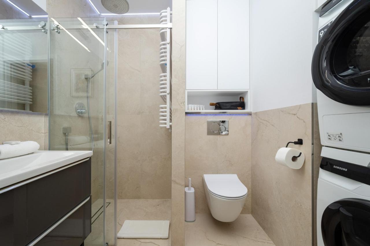 Miedziana 6 & 18 Apartment With Free Garage Wroclaw By Renters المظهر الخارجي الصورة