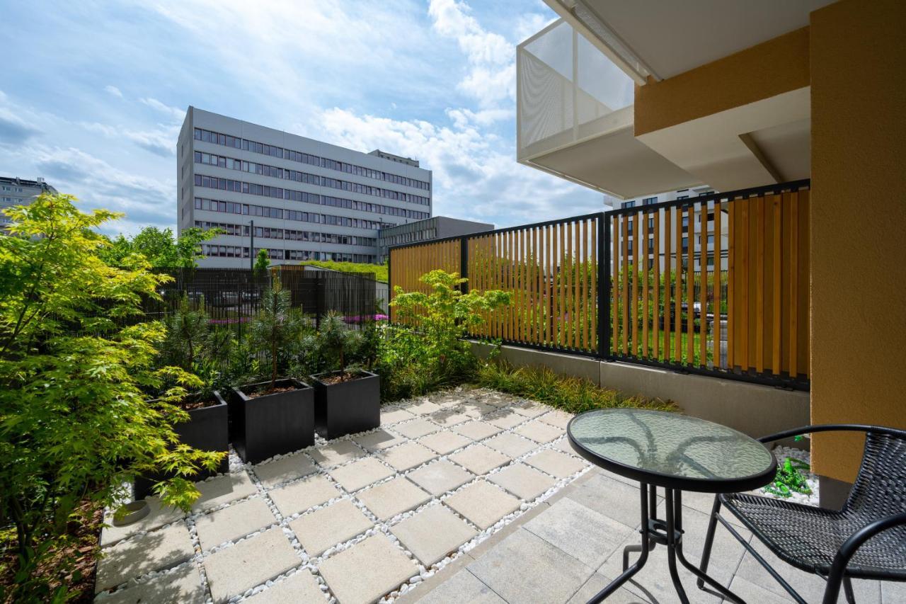 Miedziana 6 & 18 Apartment With Free Garage Wroclaw By Renters المظهر الخارجي الصورة