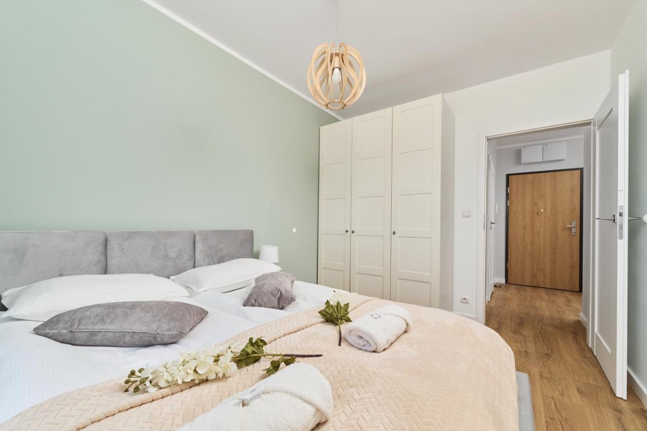 Miedziana 6 & 18 Apartment With Free Garage Wroclaw By Renters المظهر الخارجي الصورة