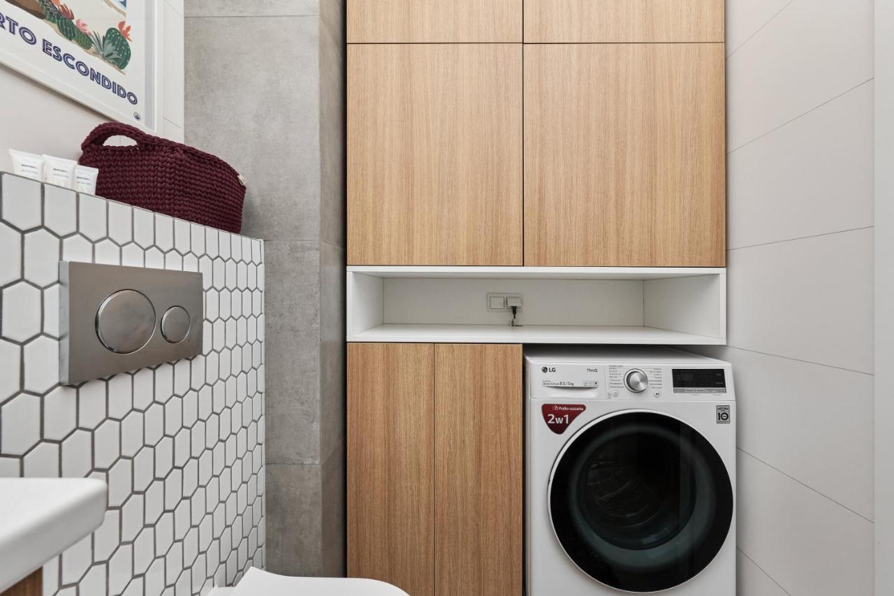 Miedziana 6 & 18 Apartment With Free Garage Wroclaw By Renters المظهر الخارجي الصورة